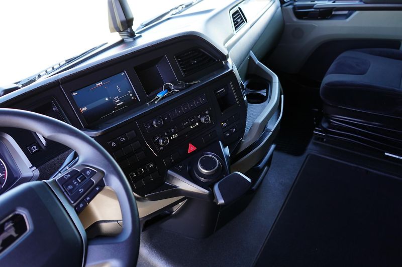 MAN TGX (2022) 18.510 / E 6 / GX / ACC / MEGA - fotka 43 z 51