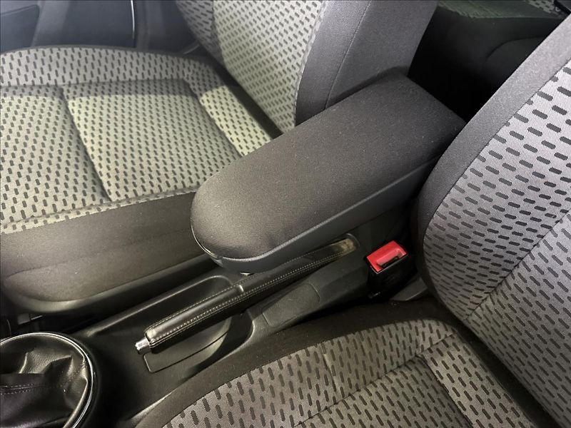 Škoda Roomster 1,2   TSI,1.MAJ.,SERVISKA,TAŽN - fotka 16 z 21