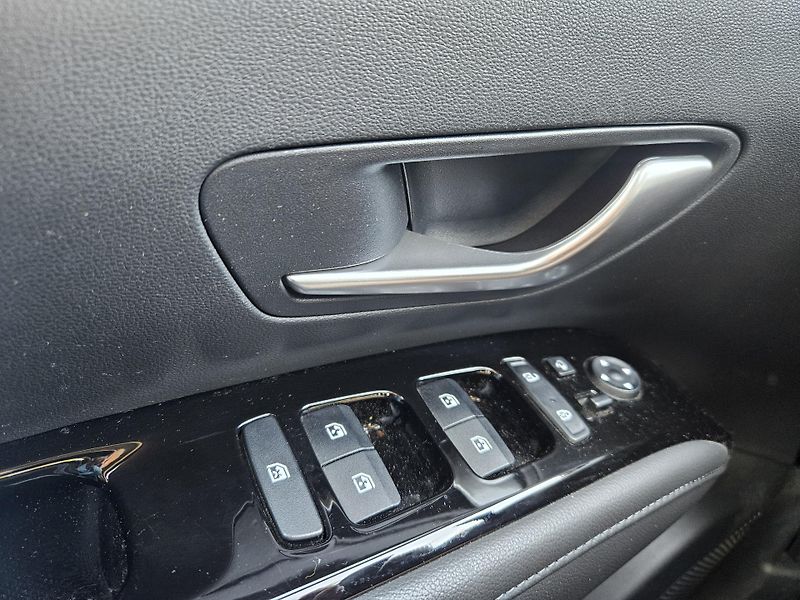 Hyundai Tucson (2021) 1,6 T-GDI 110 kW, manuál, ČR - fotka 20 z 37