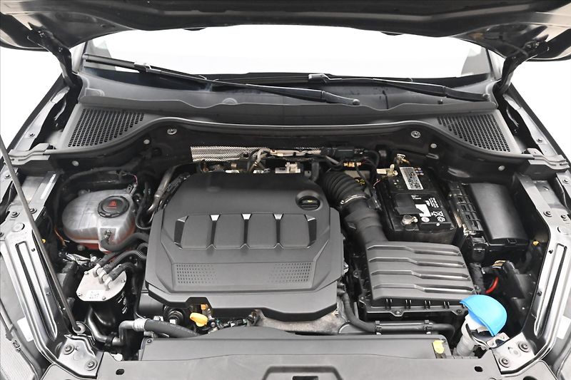 Škoda Karoq 2,0 TDI 85kW DSG NAVIGACE Záru - fotka 9 z 31