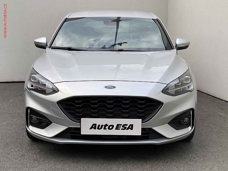 Ford Focus (2021) 1.0 EB, ST-Line, LED, navi - fotka 2 z 19