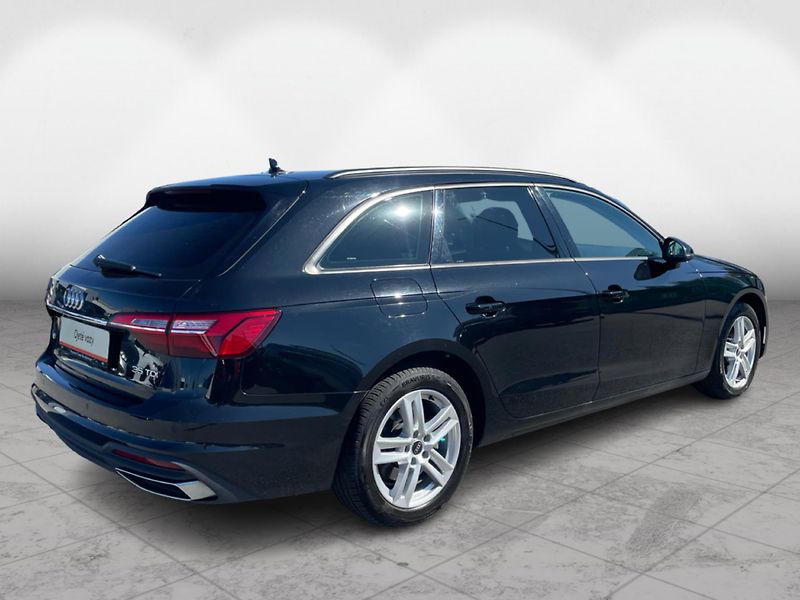 Audi A4 Avant 35 TDi - fotka 2 z 27