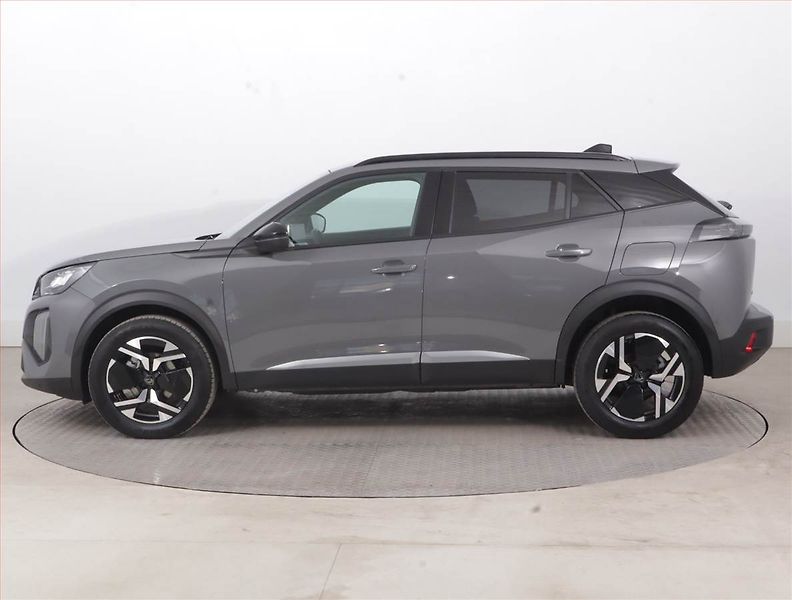 Peugeot 2008 (2025) 1.2 PureTech, Serv.kniha - fotka 6 z 15