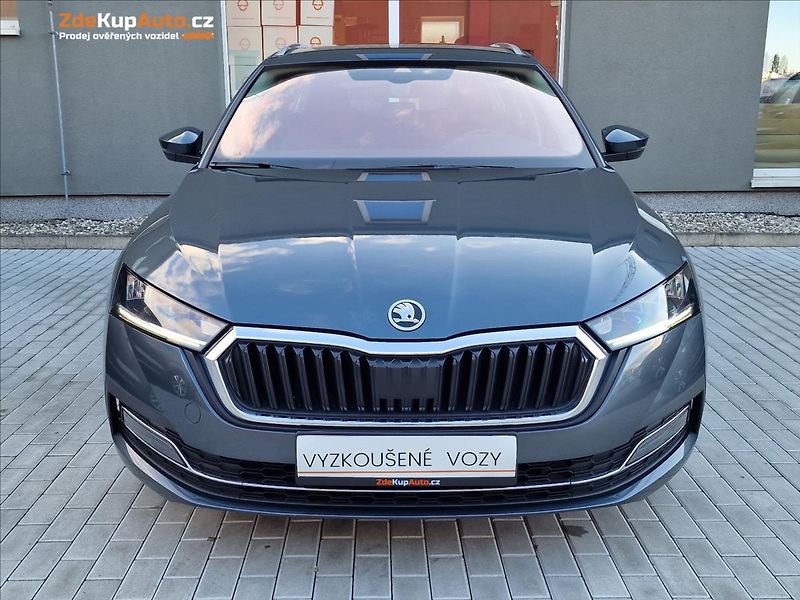 Škoda Octavia 2.0 TDI DSG Style Combi,1.Maj - fotka 4 z 50