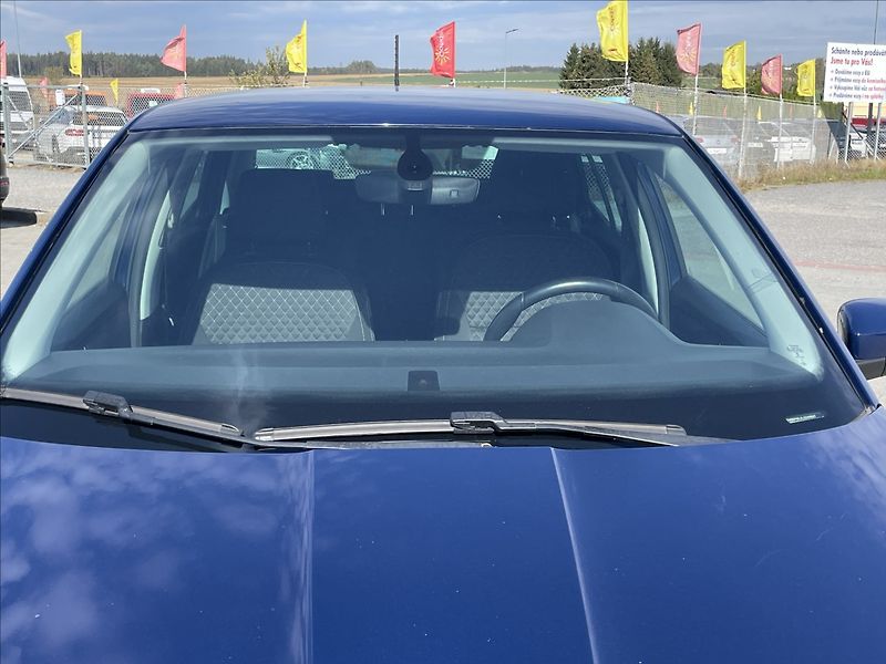 Škoda Fabia 1,0 TSi 70kw DRIVE GPS LED Kli - fotka 26 z 32