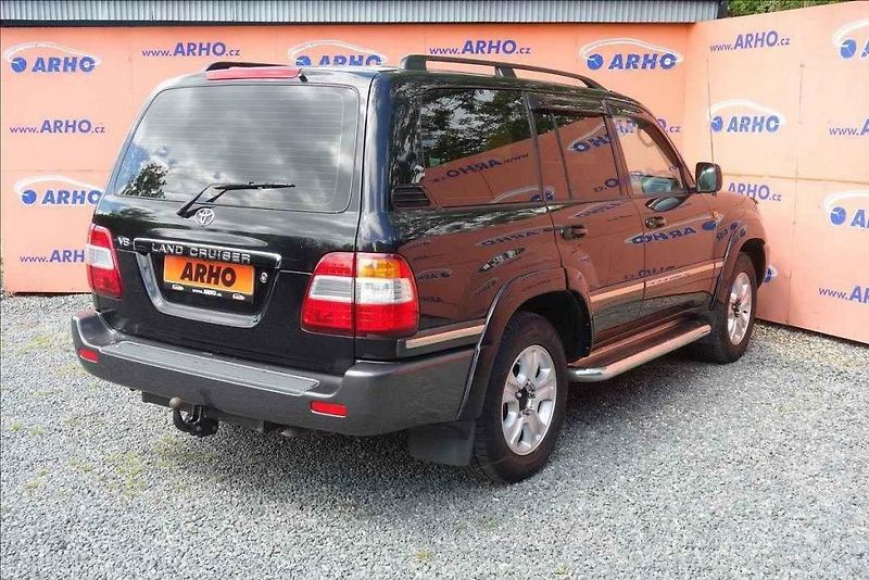 Land Cruiser je klasika mezi pick-upy.