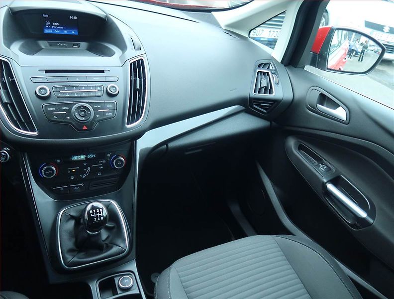 Ford Grand C-MAX (2017) 1.0 EcoBoost, Serv.kniha - fotka 12 z 16