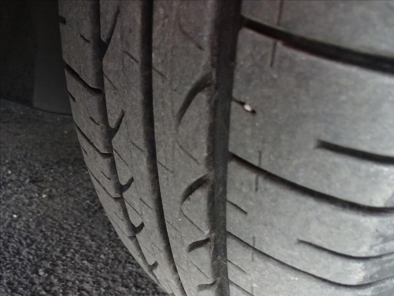 Renault Clio 1,2i16V 54kW - fotka 43 z 47