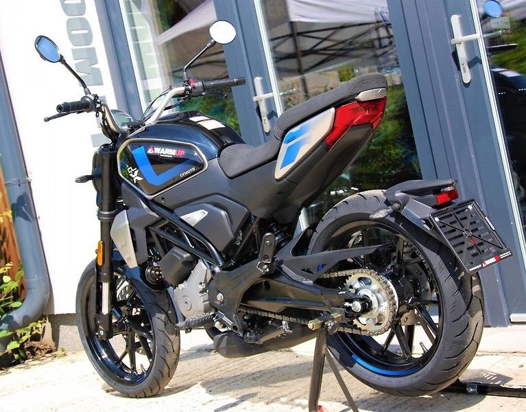 CFMOTO 300 CL-X (2026) 300CL-X BLACK - fotka 6 z 25
