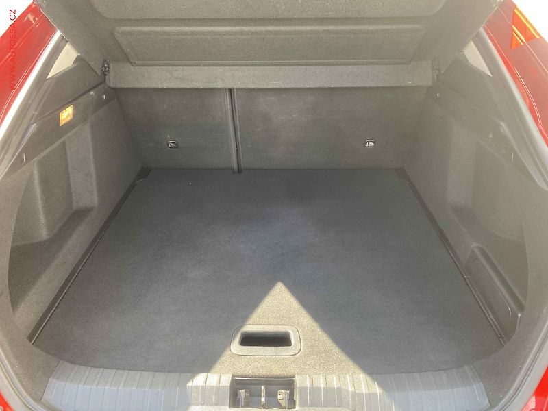 Renault Arkana (2021) 1.6i E-TECH, 1.maj,ČR - fotka 7 z 18