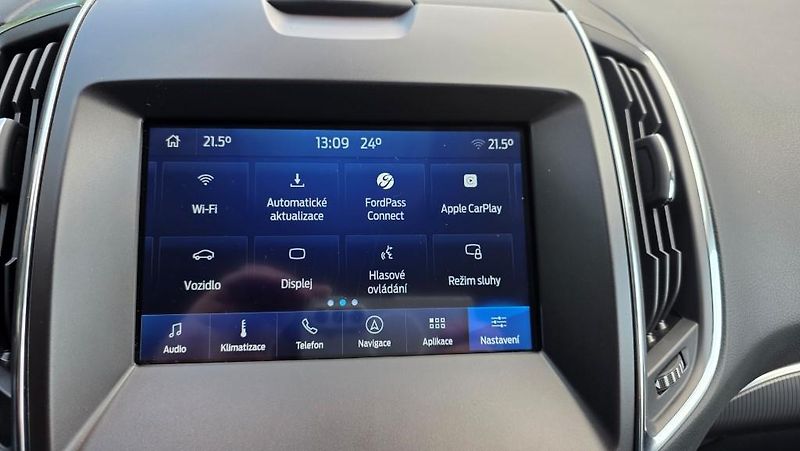 Ford Galaxy (2023) 2.5i HEV Titanium 7 míst AT TZ - fotka 30 z 44