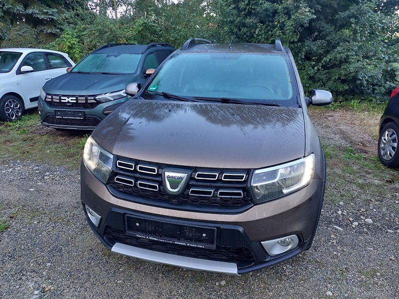 Dacia Sandero (2017) II.Stepway Prestige TCe 90 - fotka 2 z 36