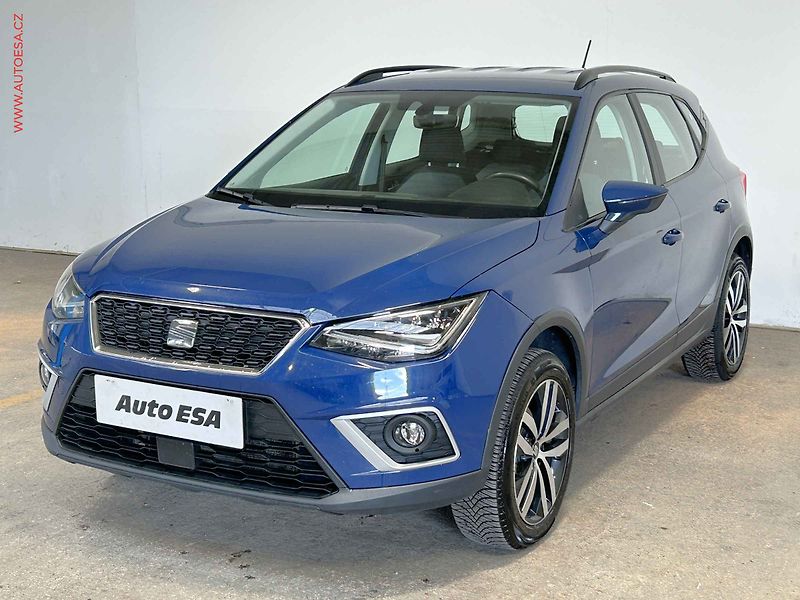 Seat Arona (2017) 1.0 TSi, LED, AC - fotka 3 z 15