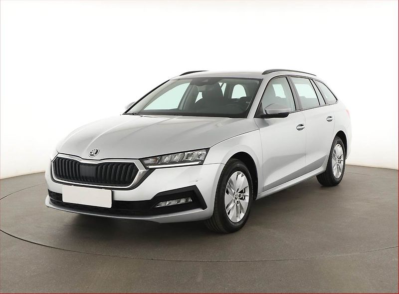 Škoda Octavia (2022) Ambition 2.0 TDI, ČR,1.maj - fotka 2 z 18