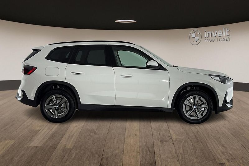 BMW X1 xDrive23d - fotka 2 z 24