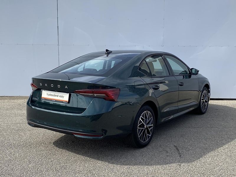 Škoda Octavia 1,5 TSI 85 kW Selection - fotka 2 z 26