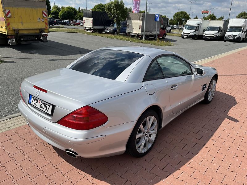 Mercedes-Benz SL 500 SL - fotka 4 z 35