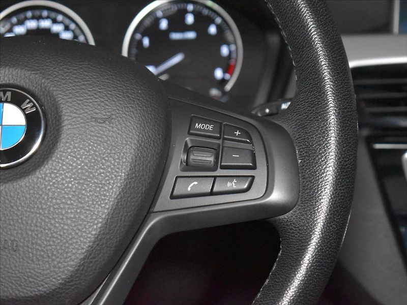 BMW X1 2,0 118D - fotka 16 z 23