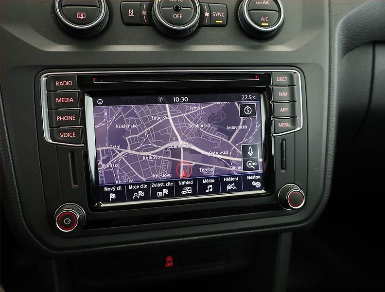 Volkswagen Caddy (2018) 2.0 TDI, 5Míst, 1Maj - fotka 12 z 16