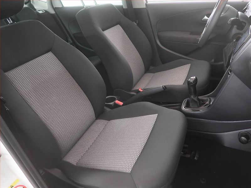 Volkswagen Polo (2010) 1.2 12V, Serv.kniha - fotka 9 z 16