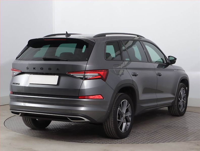 Škoda Kodiaq (2022) Sportline 1.5 TSI - fotka 5 z 25