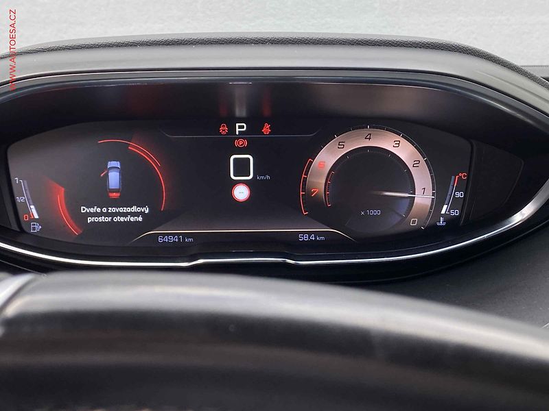 Peugeot 3008 (2020) 1.2 PT, GT Line, AT, LED - fotka 17 z 20