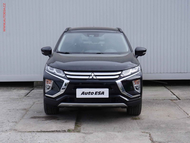 Mitsubishi Eclipse Cross (2018) 1.5T-MiVEC 4x4, AT, kůže - fotka 2 z 14
