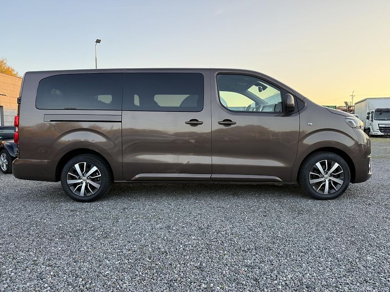 Toyota ProAce Verso 2.0D- 4D 150 ČR - fotka 4 z 19