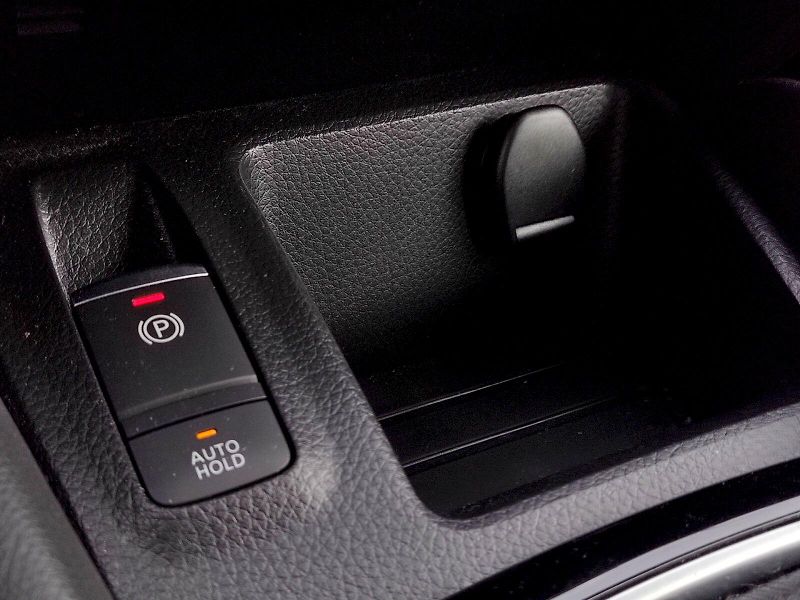 Nissan Qashqai (2021) 1,3 DIG-T 140k - fotka 23 z 40