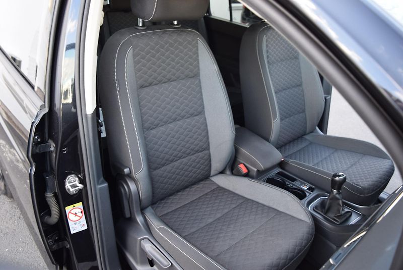 Volkswagen Touran (2018) 1.5TSI 110kw ED. JOIN LED NAVI - fotka 37 z 44