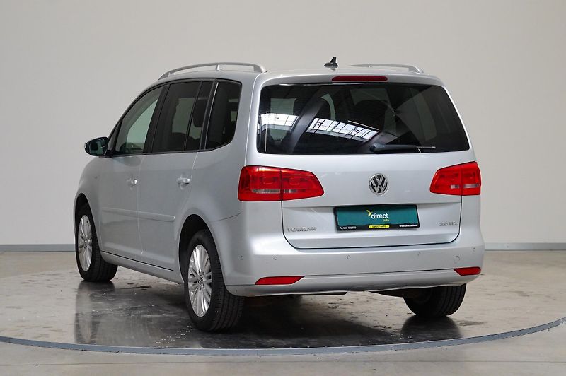 Volkswagen Touran - fotka 4 z 6