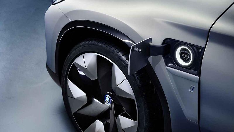 Koncept BMW iX3.