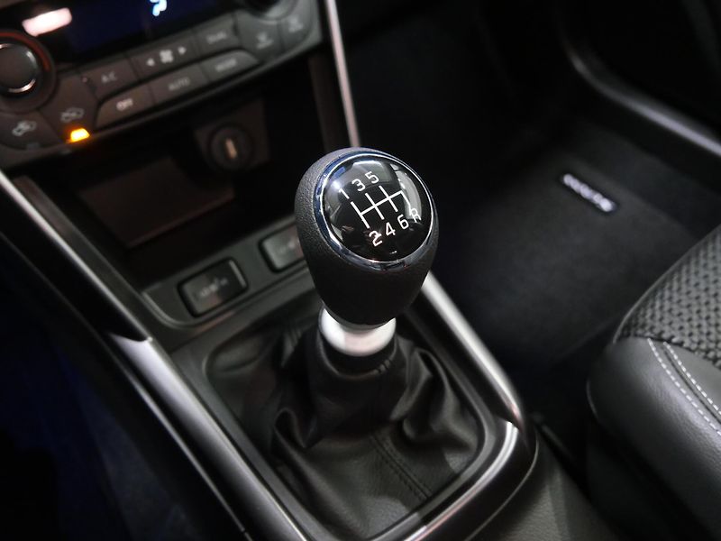 Suzuki SX4 S-Cross - fotka 17 z 24
