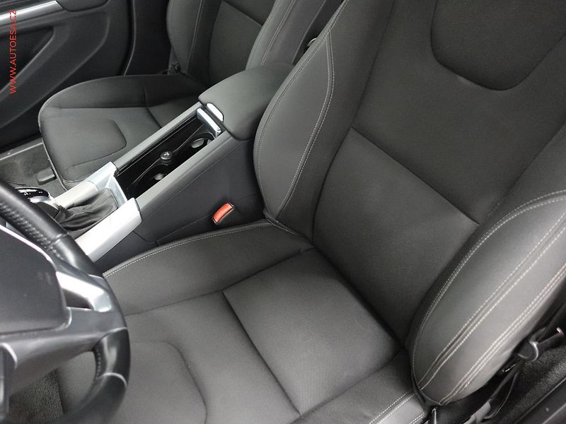 Volvo V60 (2014) 2.0 D, AT, tempo, park.asist - fotka 9 z 19