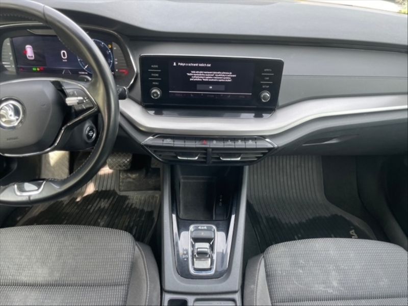 Škoda Octavia 2,0 TDI Ambition 4x4 DSG - fotka 10 z 11