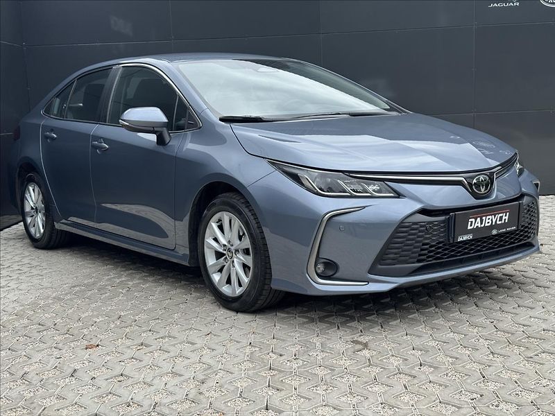 Toyota Corolla 1,5 VVT-i Comfort Tech ZÁRUKA - fotka 2 z 29