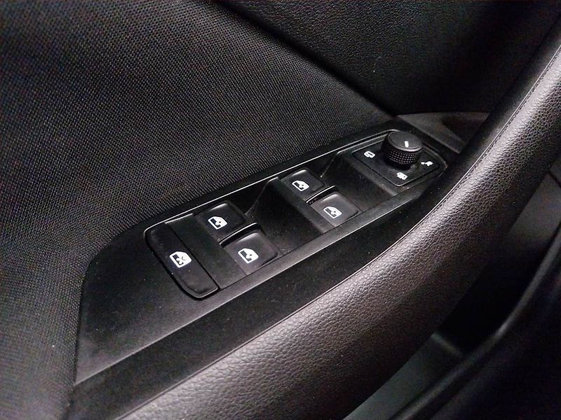 Škoda Scala (2022) Monte Carlo 1.0 TSI, Automat - fotka 18 z 23