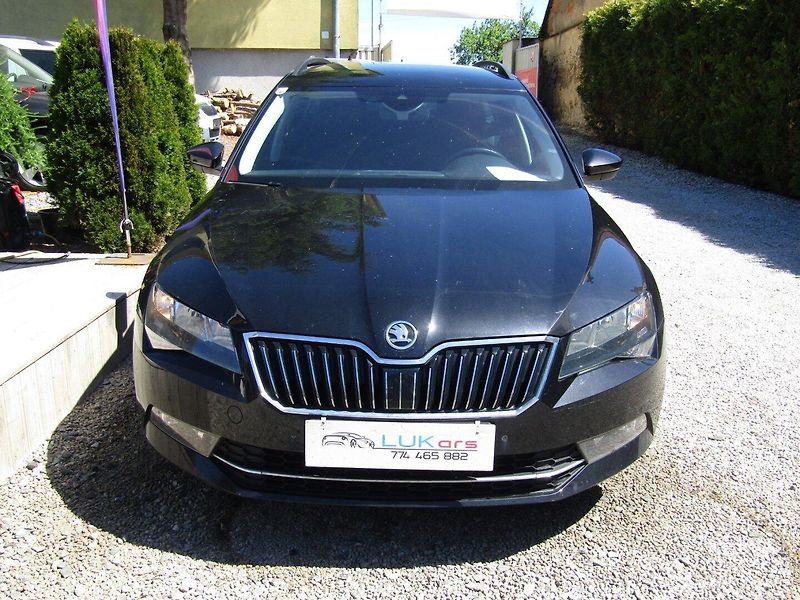 Škoda Superb (2016) 2.0 TDI 140 kW DSG  1.MAJITEL - fotka 6 z 45