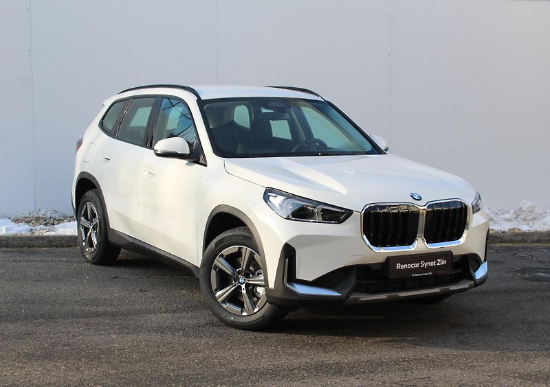 BMW X1 sDrive18i - fotka 2 z 15