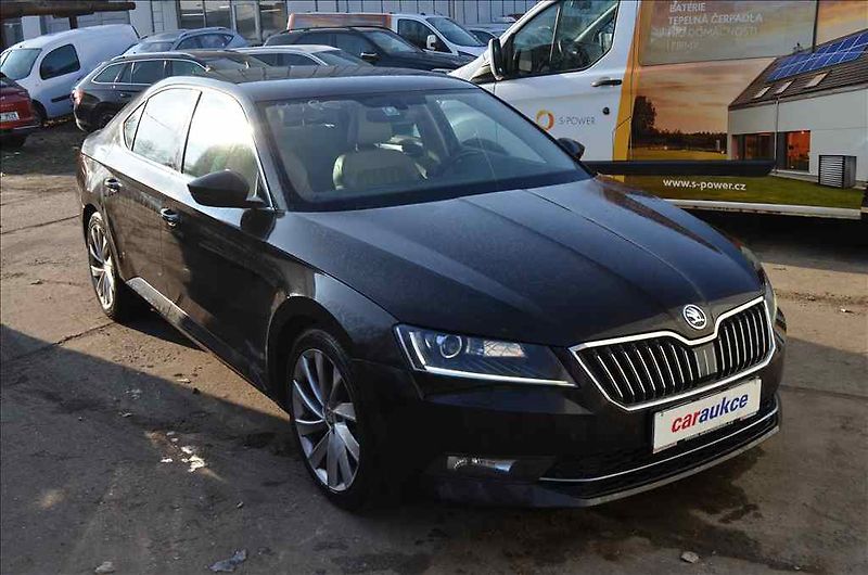 Škoda Superb (2016) III. 2,0 TDI - fotka 3 z 23