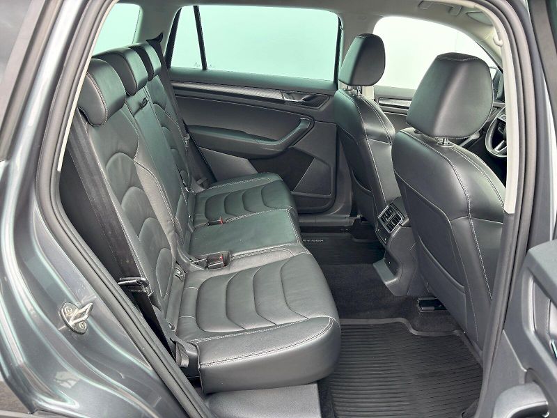 Škoda Kodiaq (2019) 2.0 TDI 140kW 4x4 DSG Nez.Top. - fotka 25 z 35