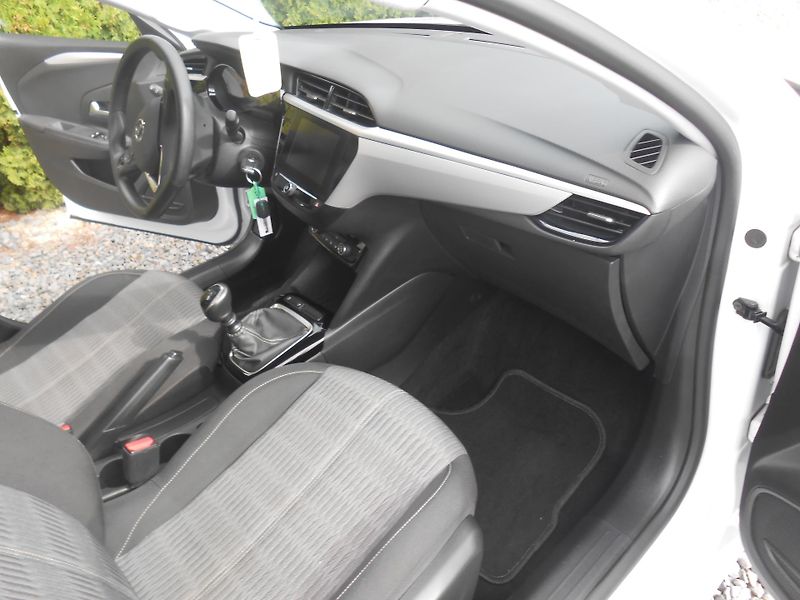 Opel Corsa 1.5TDCi,FULL LED,93TKm - fotka 19 z 35