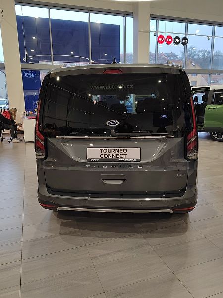 Ford Tourneo Connect (2024) 1,5 EcoBoost 110 kW/150 koní, - fotka 6 z 23
