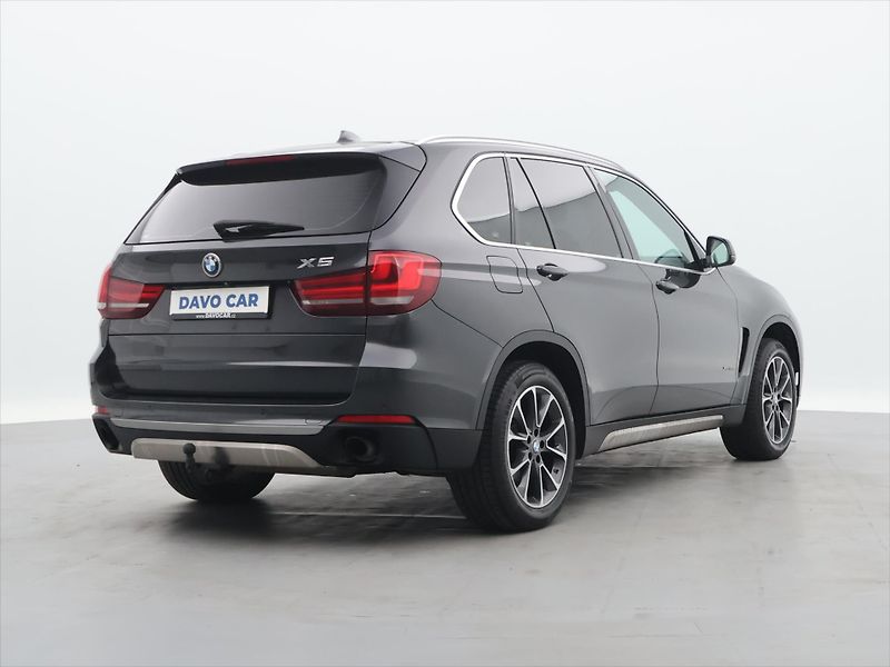 BMW X5 3,0 30d 190kW xDrive CZ - fotka 7 z 34