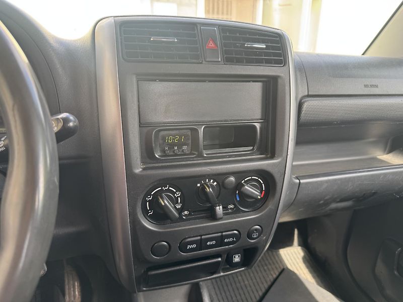 Suzuki Jimny (2008) ČR, 1.maj - fotka 11 z 14
