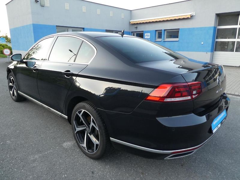 Volkswagen Passat 1,5 TSi 110kW automat navi  od - fotka 4 z 17