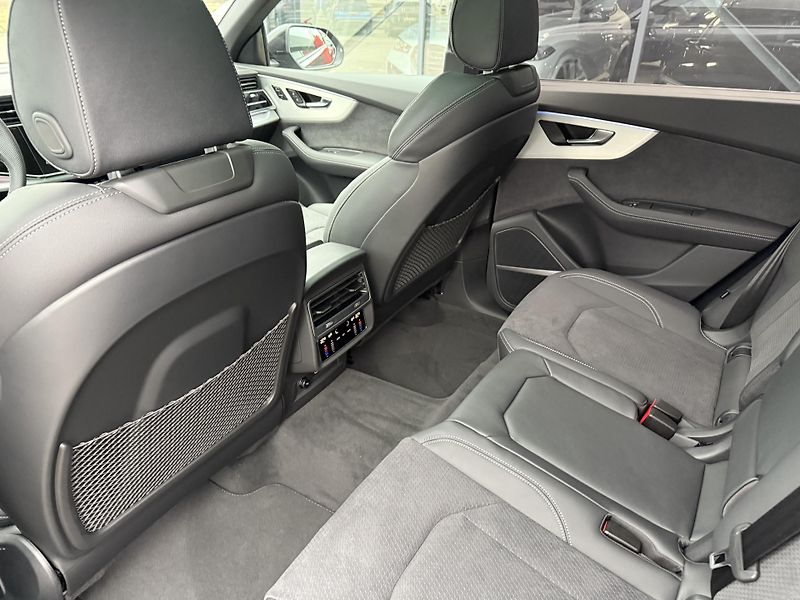 Audi Q8 (2025) 50TDI 210kW OLED K360 PANORAMA - fotka 26 z 59