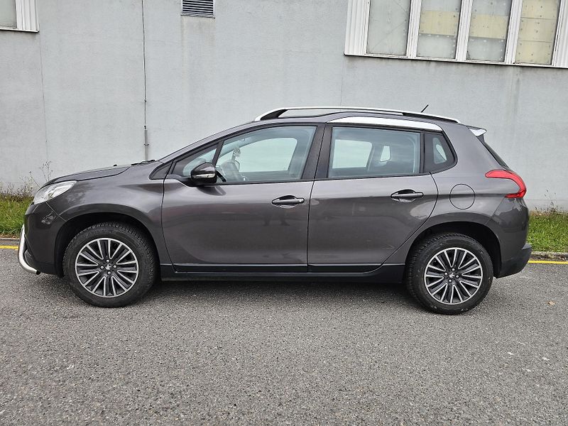 Peugeot 2008 (2016) 1.2i TAŽNÉ  - fotka 2 z 18