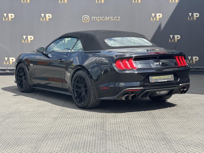 Ford Mustang (2018) Convertible 5.0Ti-VCT V8 GT - fotka 8 z 52
