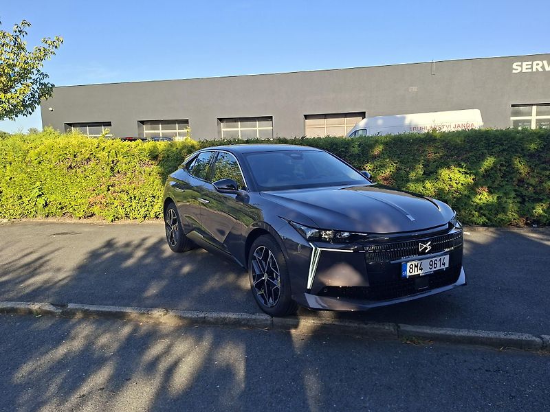 DS Automobiles DS N°4 (2026) N°4 Jules Verne - fotka 3 z 18